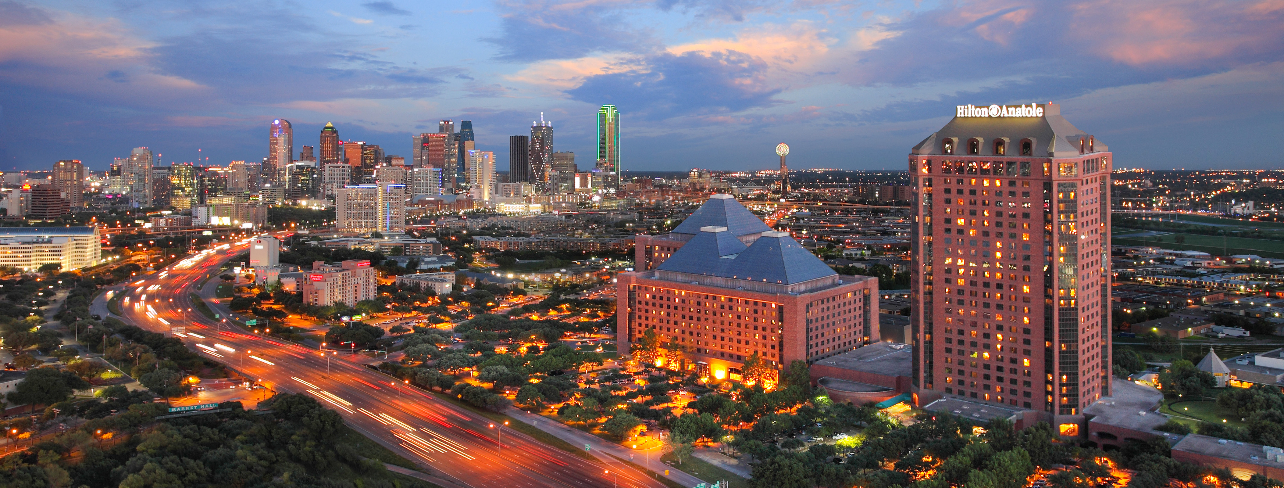 Hilton Anatole Exterior with Dallas 5616x1600 360 photo of the Hilton Anatole in the Dallas skyline